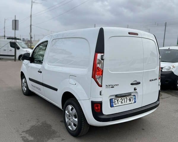 Рено Кенгу, объемом двигателя 4.25 л и пробегом 180 тыс. км за 12500 $, фото 5 на Automoto.ua