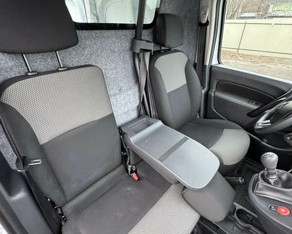Рено Кенгу, объемом двигателя 4.25 л и пробегом 180 тыс. км за 12500 $, фото 14 на Automoto.ua