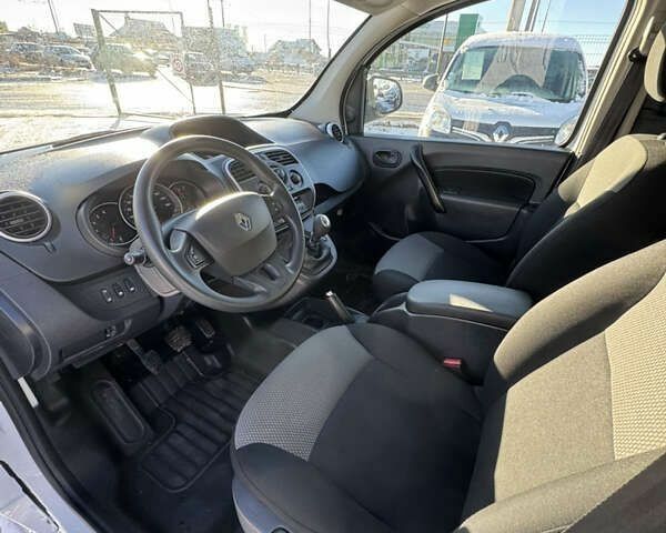 Рено Кенгу, объемом двигателя 4.25 л и пробегом 190 тыс. км за 11700 $, фото 10 на Automoto.ua