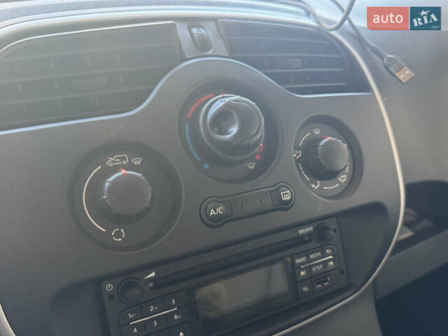 Рено Кенгу, объемом двигателя 0 л и пробегом 150 тыс. км за 9900 $, фото 15 на Automoto.ua