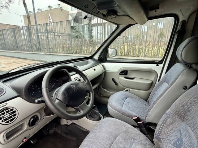 Рено Кенгу, объемом двигателя 0 л и пробегом 0 тыс. км за 3800 $, фото 12 на Automoto.ua