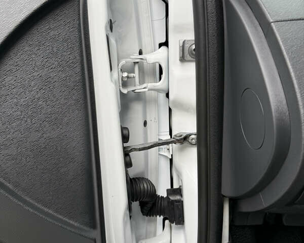 Рено Кенгу, объемом двигателя 0 л и пробегом 76 тыс. км за 11300 $, фото 37 на Automoto.ua