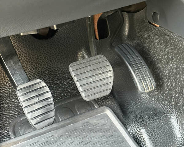 Рено Кєнгу, об'ємом двигуна 1.5 л та пробігом 220 тис. км за 9500 $, фото 49 на Automoto.ua