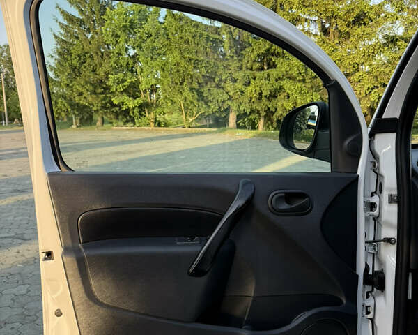 Рено Кєнгу, об'ємом двигуна 1.5 л та пробігом 220 тис. км за 9500 $, фото 50 на Automoto.ua