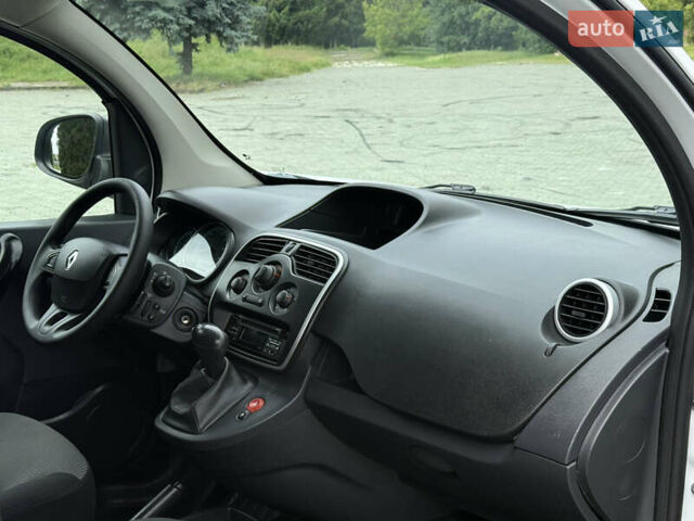 Рено Кенгу, объемом двигателя 0 л и пробегом 76 тыс. км за 11300 $, фото 26 на Automoto.ua