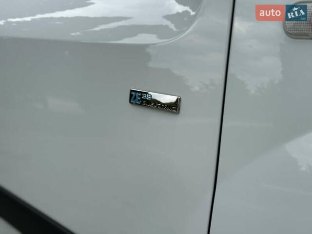 Рено Кенгу, объемом двигателя 0 л и пробегом 76 тыс. км за 11300 $, фото 23 на Automoto.ua