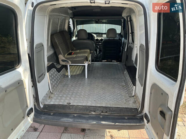 Рено Кенгу, объемом двигателя 1.46 л и пробегом 165 тыс. км за 4500 $, фото 8 на Automoto.ua