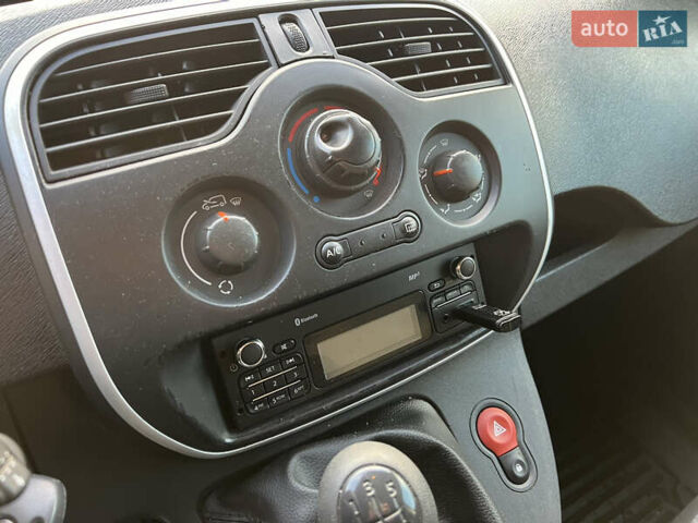 Рено Кенгу, объемом двигателя 1.46 л и пробегом 188 тыс. км за 8999 $, фото 15 на Automoto.ua