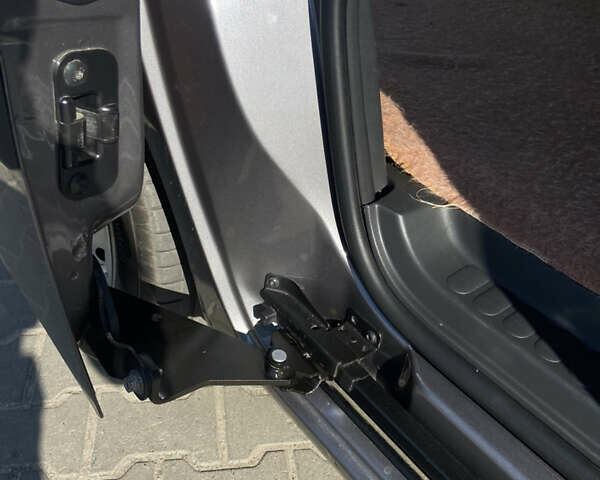 Рено Кенгу, объемом двигателя 1.5 л и пробегом 170 тыс. км за 12200 $, фото 10 на Automoto.ua