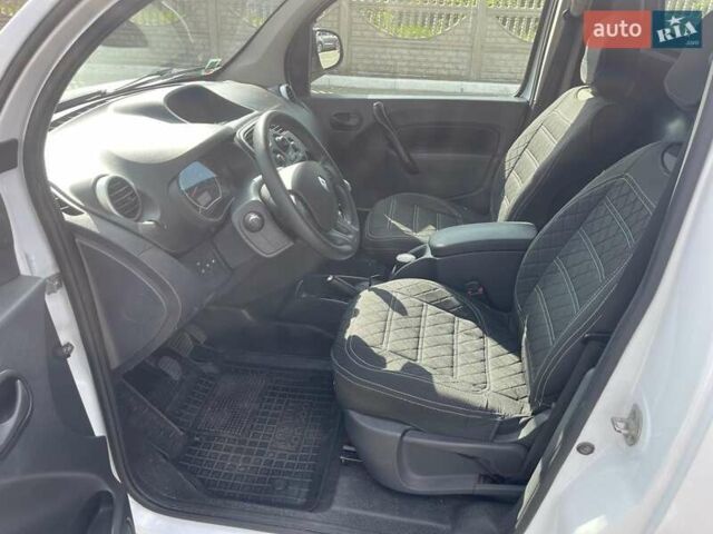 Рено Кенгу, объемом двигателя 1.46 л и пробегом 211 тыс. км за 9800 $, фото 9 на Automoto.ua