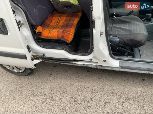 Рено Кенгу, объемом двигателя 1.9 л и пробегом 187 тыс. км за 2199 $, фото 7 на Automoto.ua
