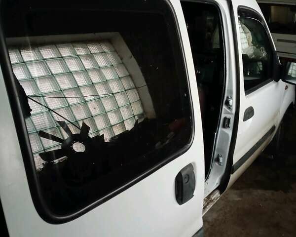 Рено Кенгу 1998 в Бориславе на Automoto.ua Рено Кенгу, объемом двигателя 1.9 л и пробегом 270 тыс. км за 2450 $, фото 7 на Automoto.ua