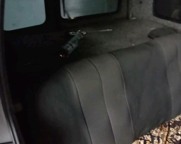 Рено Кенгу 1998 в Бориславе на Automoto.ua Рено Кенгу, объемом двигателя 1.9 л и пробегом 270 тыс. км за 2450 $, фото 3 на Automoto.ua