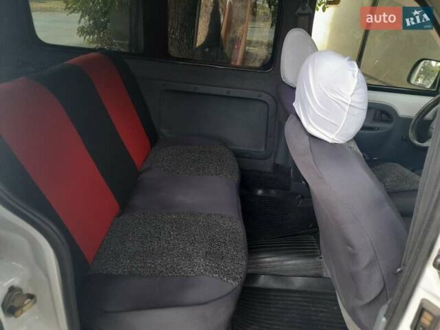 Рено Кенгу, объемом двигателя 1.87 л и пробегом 350 тыс. км за 3200 $, фото 2 на Automoto.ua