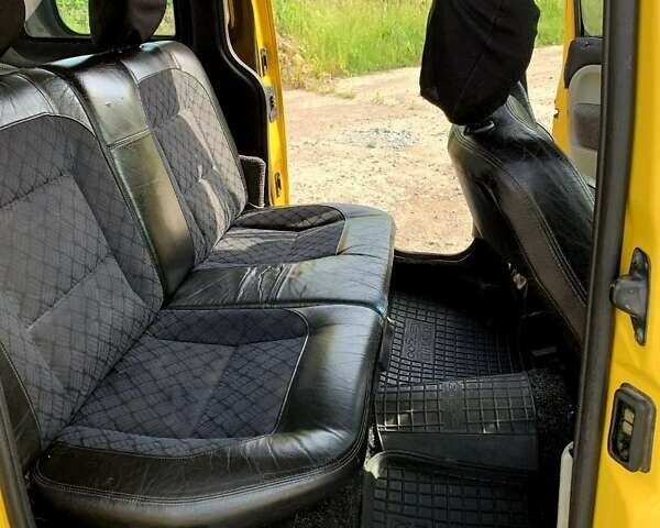 Рено Кенгу, объемом двигателя 1.5 л и пробегом 256 тыс. км за 3900 $, фото 9 на Automoto.ua