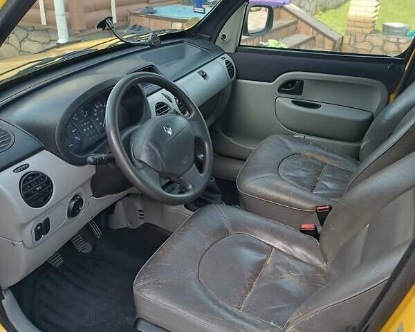 Рено Кенгу, объемом двигателя 0 л и пробегом 148 тыс. км за 3900 $, фото 2 на Automoto.ua
