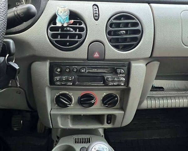 Рено Кенгу, объемом двигателя 1.5 л и пробегом 180 тыс. км за 2499 $, фото 9 на Automoto.ua
