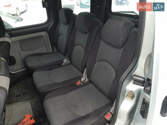 Рено Кенгу, объемом двигателя 1.46 л и пробегом 340 тыс. км за 4300 $, фото 4 на Automoto.ua