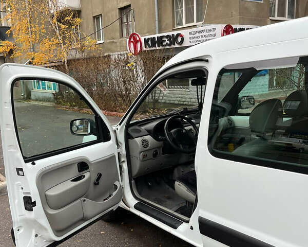 Рено Кенгу, объемом двигателя 1.5 л и пробегом 290 тыс. км за 4500 $, фото 6 на Automoto.ua