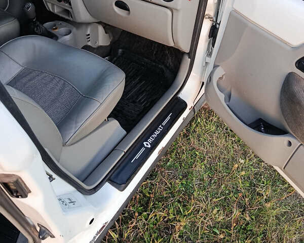 Рено Кенгу, объемом двигателя 0 л и пробегом 314 тыс. км за 5200 $, фото 8 на Automoto.ua