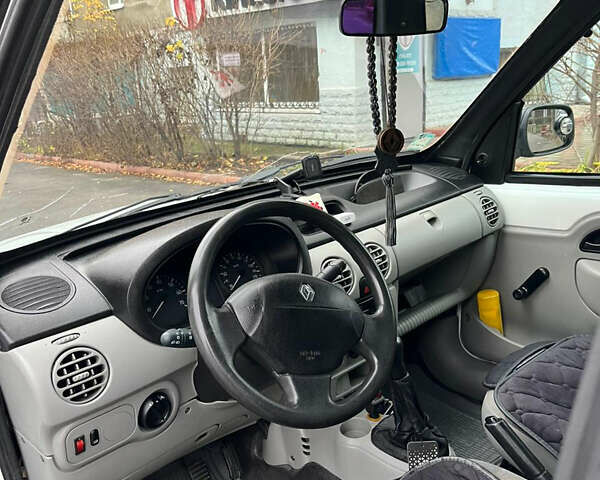Рено Кенгу, объемом двигателя 1.5 л и пробегом 290 тыс. км за 4500 $, фото 5 на Automoto.ua