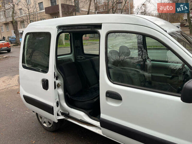 Рено Кенгу, объемом двигателя 1.5 л и пробегом 290 тыс. км за 4500 $, фото 11 на Automoto.ua