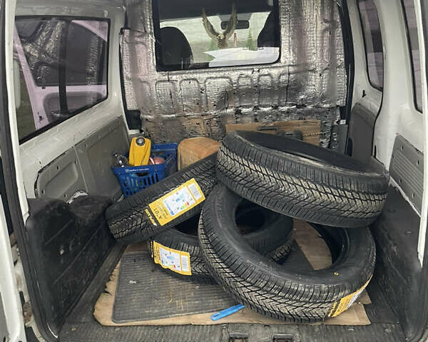 Рено Кєнгу, об'ємом двигуна 1.5 л та пробігом 428 тис. км за 3500 $, фото 6 на Automoto.ua