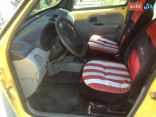 Рено Кенгу, объемом двигателя 1.5 л и пробегом 256 тыс. км за 4600 $, фото 1 на Automoto.ua