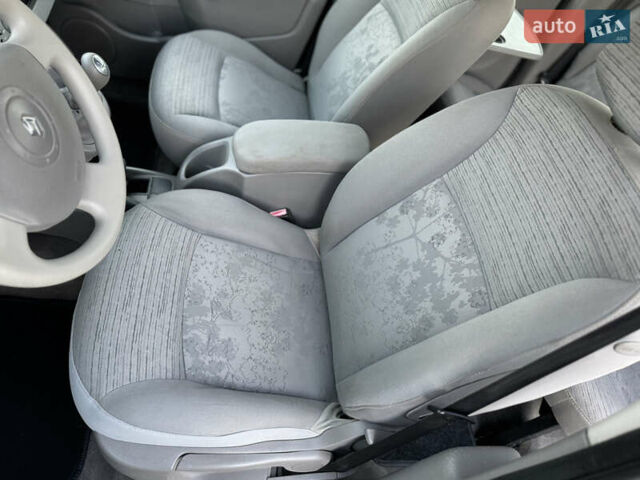 Рено Кенгу, объемом двигателя 1.6 л и пробегом 187 тыс. км за 8200 $, фото 14 на Automoto.ua