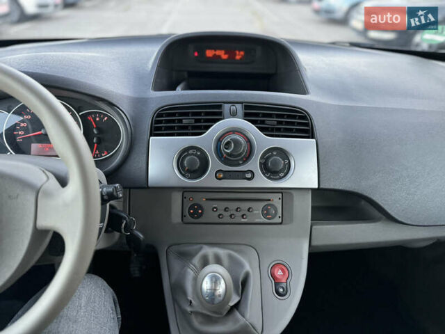 Рено Кенгу, объемом двигателя 1.6 л и пробегом 187 тыс. км за 8200 $, фото 19 на Automoto.ua