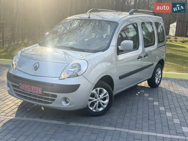 Рено Кенгу, объемом двигателя 1.6 л и пробегом 207 тыс. км за 7700 $, фото 9 на Automoto.ua