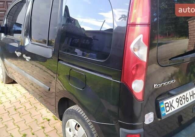 Рено Кенгу, объемом двигателя 1.5 л и пробегом 220 тыс. км за 7500 $, фото 3 на Automoto.ua