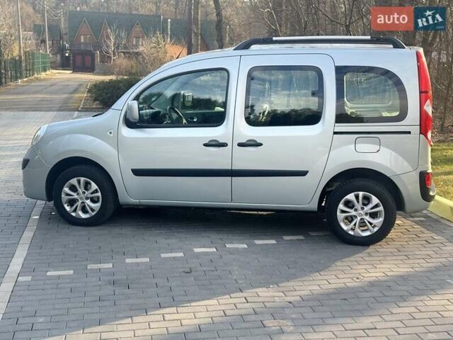 Рено Кенгу, объемом двигателя 1.6 л и пробегом 207 тыс. км за 7700 $, фото 11 на Automoto.ua