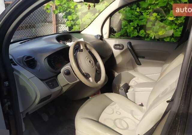 Рено Кенгу, объемом двигателя 1.5 л и пробегом 220 тыс. км за 7500 $, фото 1 на Automoto.ua