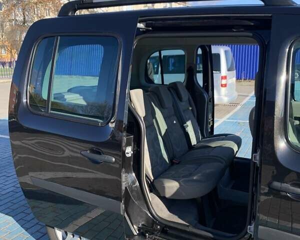 Рено Кенгу, объемом двигателя 1.6 л и пробегом 189 тыс. км за 6850 $, фото 8 на Automoto.ua