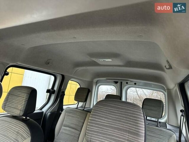 Рено Кенгу, объемом двигателя 1.5 л и пробегом 190 тыс. км за 7500 $, фото 12 на Automoto.ua