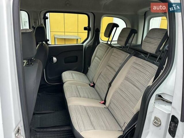 Рено Кенгу, объемом двигателя 1.5 л и пробегом 190 тыс. км за 7500 $, фото 11 на Automoto.ua