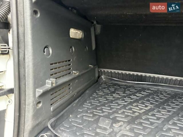 Рено Кенгу, объемом двигателя 1.5 л и пробегом 190 тыс. км за 7500 $, фото 18 на Automoto.ua