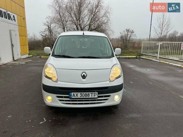 Рено Кенгу, объемом двигателя 1.5 л и пробегом 190 тыс. км за 7500 $, фото 3 на Automoto.ua