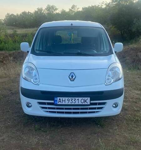 Рено Кенгу, объемом двигателя 1.6 л и пробегом 318 тыс. км за 6300 $, фото 9 на Automoto.ua
