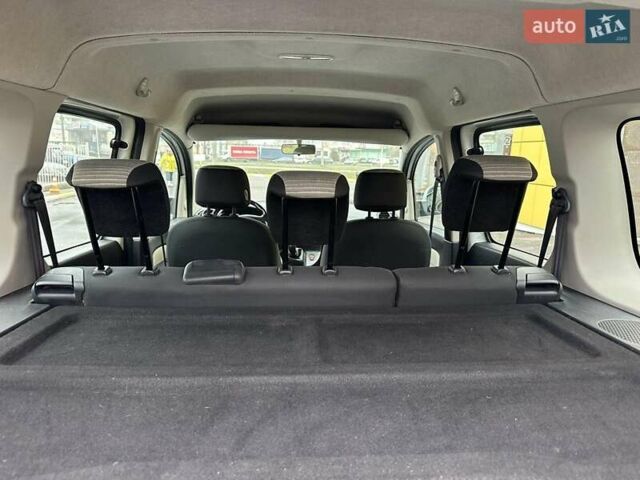 Рено Кенгу, объемом двигателя 1.5 л и пробегом 190 тыс. км за 7500 $, фото 16 на Automoto.ua