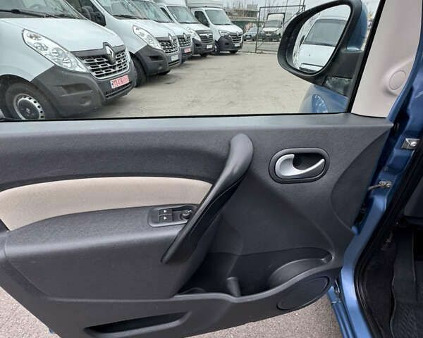 Рено Кенгу, объемом двигателя 0 л и пробегом 286 тыс. км за 7500 $, фото 17 на Automoto.ua