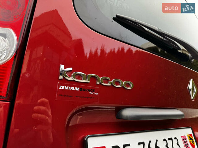 Рено Кенгу, объемом двигателя 1.6 л и пробегом 198 тыс. км за 8900 $, фото 8 на Automoto.ua