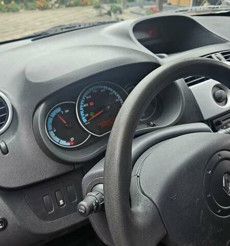 Рено Кенгу, объемом двигателя 0 л и пробегом 72 тыс. км за 4700 $, фото 7 на Automoto.ua