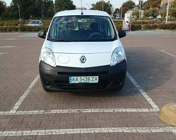 Рено Кенгу, объемом двигателя 0 л и пробегом 120 тыс. км за 7500 $, фото 1 на Automoto.ua