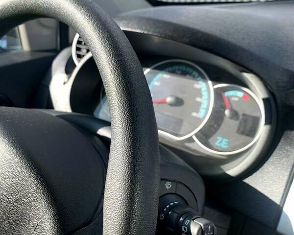 Рено Кенгу, объемом двигателя 0 л и пробегом 34 тыс. км за 5500 $, фото 20 на Automoto.ua