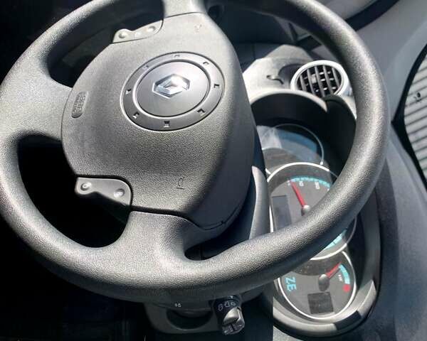 Рено Кенгу, объемом двигателя 0 л и пробегом 34 тыс. км за 5500 $, фото 19 на Automoto.ua