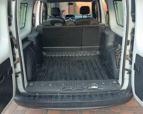 Рено Кенгу, объемом двигателя 0 л и пробегом 120 тыс. км за 7500 $, фото 5 на Automoto.ua