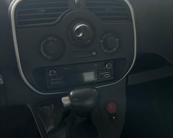 Рено Кєнгу, об'ємом двигуна 0 л та пробігом 120 тис. км за 4700 $, фото 9 на Automoto.ua