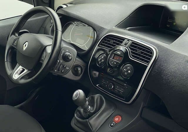 Рено Кенгу, объемом двигателя 1.5 л и пробегом 226 тыс. км за 10700 $, фото 25 на Automoto.ua